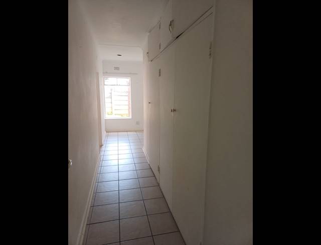 3 bed property to rent in LUIPAARDSVLEI